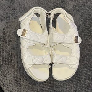 CALIA by Carrie Underwood White Quilted Sandals